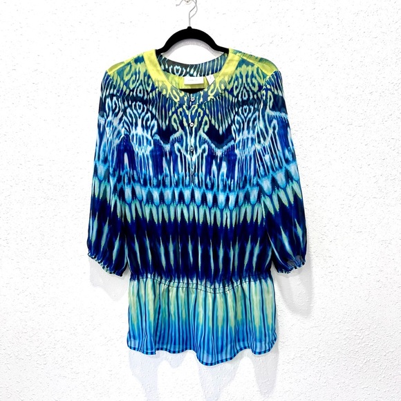 Chico's elastic on the waistline 3/4 sleeves Blue and Green Graphic Tunic 2 - Picture 1 of 10